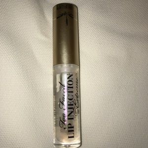 Too Faced Lip Injection Extreme